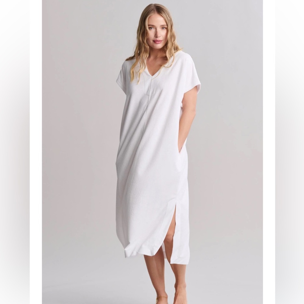Barefoot Dreams White Swim Coverup - Picture 5 of 16